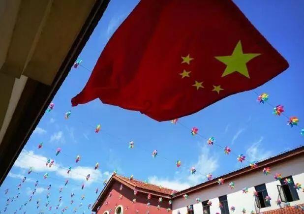 杀出重围人类分裂
